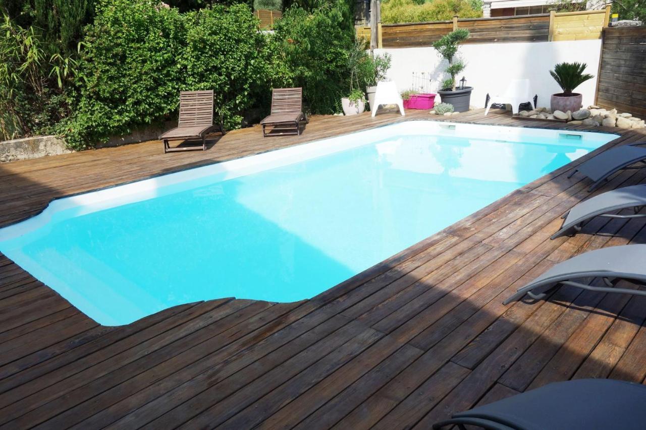 Villa Pont De L'Arc A Aix Avec Piscine Au Calme 92 M2 آيكس أومبروفينس المظهر الخارجي الصورة